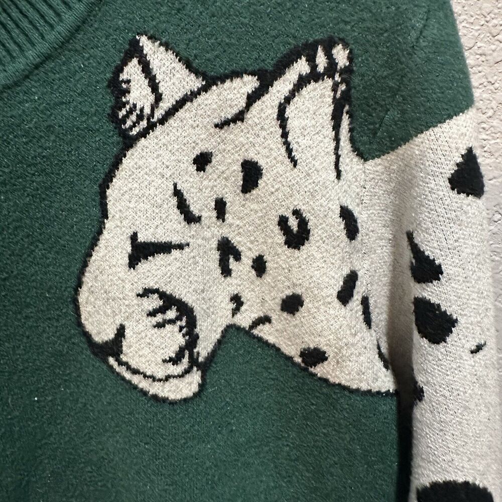 Women’s Snow Leopard Sleeve Sweater Green White Size Medium - Picture 3 of 6